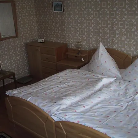 דירה Mit Pool Und Ueberdachtem Balkon בירפלדןאוברזנט
